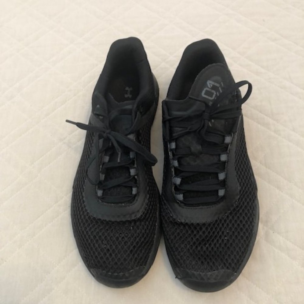 Under Armour Sneakers